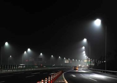 ระบบไฟถนน LED 60W ประสิทธิภาพ 140LPW สำหรับหลอด HPS 250W เทียบเท่า