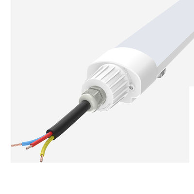 อุตสาหกรรม LED Tri Proof Light Tube โคมไฟแขวนเชิงเส้นสำหรับที่จอดรถใต้ดิน